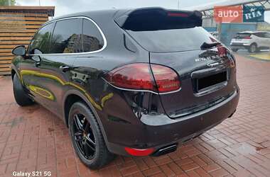 Внедорожник / Кроссовер Porsche Cayenne 2013 в 