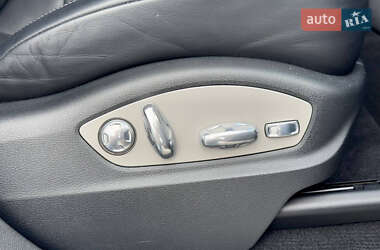 Позашляховик / Кросовер Porsche Cayenne 2012 в 