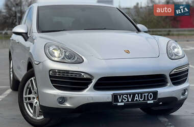 Позашляховик / Кросовер Porsche Cayenne 2012 в 