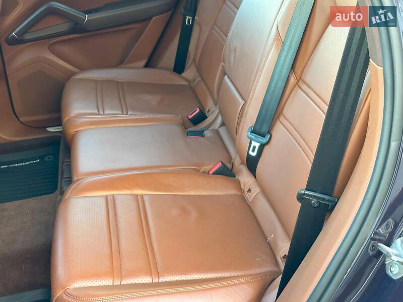 Внедорожник / Кроссовер Porsche Cayenne 2018 в Одессе