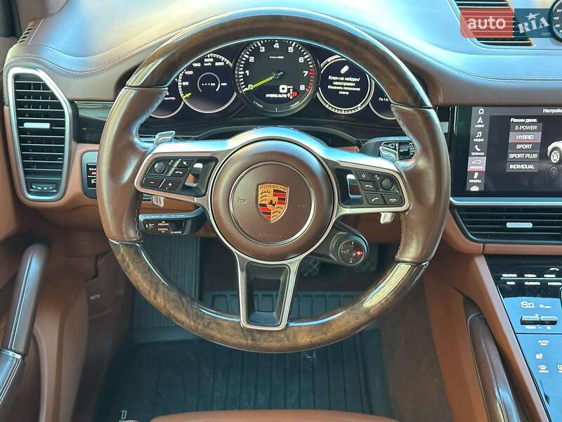 Внедорожник / Кроссовер Porsche Cayenne 2018 в Одессе