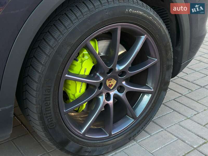 Внедорожник / Кроссовер Porsche Cayenne 2018 в Одессе