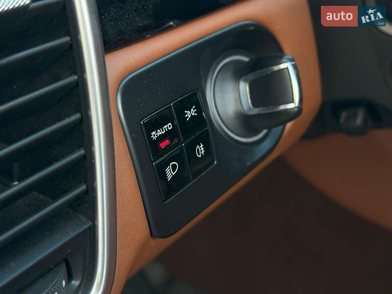 Внедорожник / Кроссовер Porsche Cayenne 2018 в Одессе