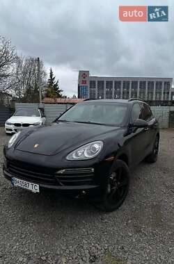 Внедорожник / Кроссовер Porsche Cayenne 2011 в Ровно
