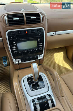 Внедорожник / Кроссовер Porsche Cayenne 2009 в 