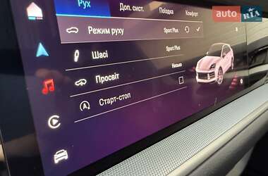 Позашляховик / Кросовер Porsche Cayenne 2024 в 
