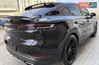 Позашляховик / Кросовер Porsche Cayenne 2024 в 