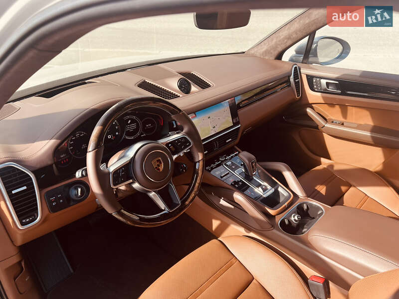 Позашляховик / Кросовер Porsche Cayenne 2022 в Києві