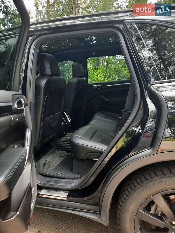 Внедорожник / Кроссовер Porsche Cayenne 2012 в Бердичеве фото 23 Внедорожник / Кроссовер Porsche Cayenne 2012 в Бердичеве