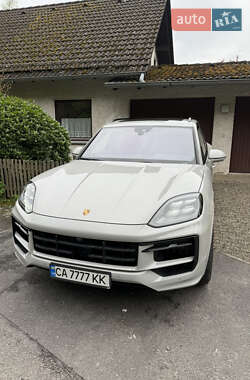 Позашляховик / Кросовер Porsche Cayenne 2023 в Києві