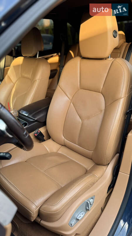 Внедорожник / Кроссовер Porsche Cayenne 2013 в Кропивницком