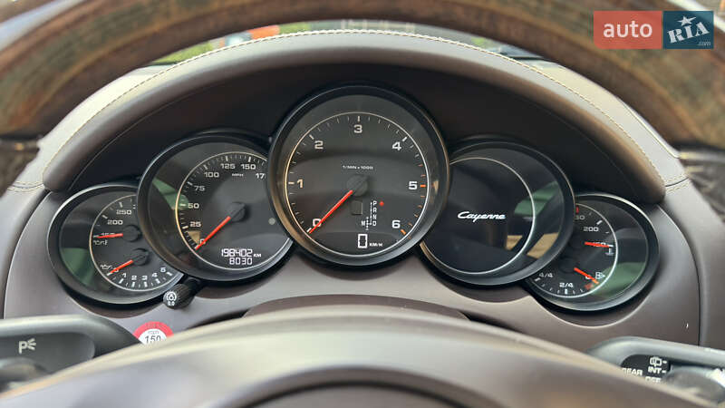 Внедорожник / Кроссовер Porsche Cayenne 2013 в Кропивницком