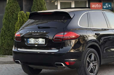 Позашляховик / Кросовер Porsche Cayenne 2012 в 