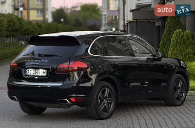 Позашляховик / Кросовер Porsche Cayenne 2012 в 