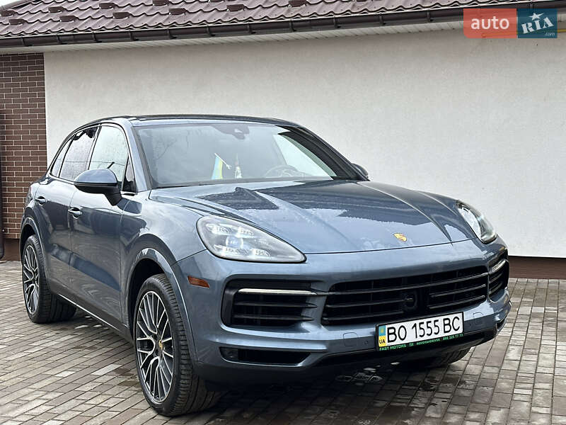 Внедорожник / Кроссовер Porsche Cayenne 2018 в Тернополе