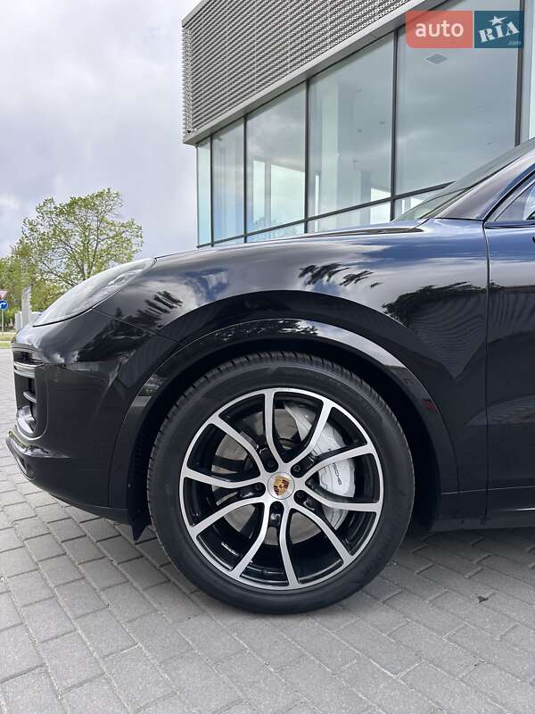 Внедорожник / Кроссовер Porsche Cayenne 2018 в Киеве