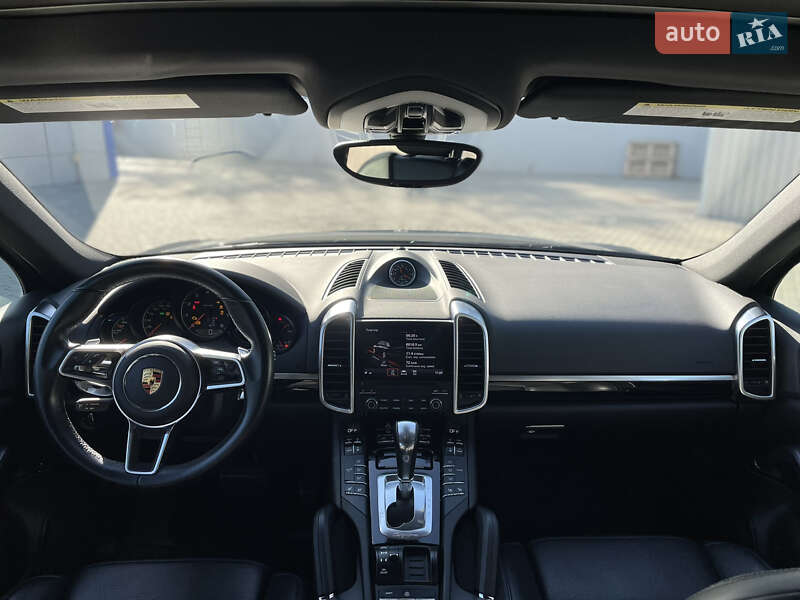 Внедорожник / Кроссовер Porsche Cayenne 2017 в Черкассах фото 16 Внедорожник / Кроссовер Porsche Cayenne 2017 в Черкассах