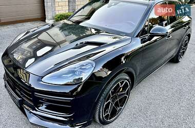 Позашляховик / Кросовер Porsche Cayenne 2018 в 