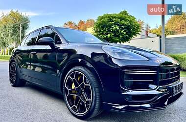 Позашляховик / Кросовер Porsche Cayenne 2018 в 