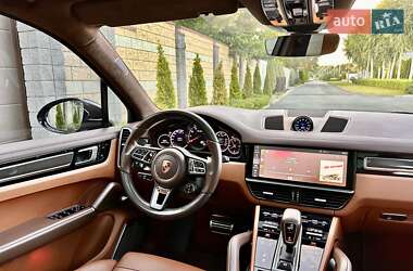 Позашляховик / Кросовер Porsche Cayenne 2018 в 