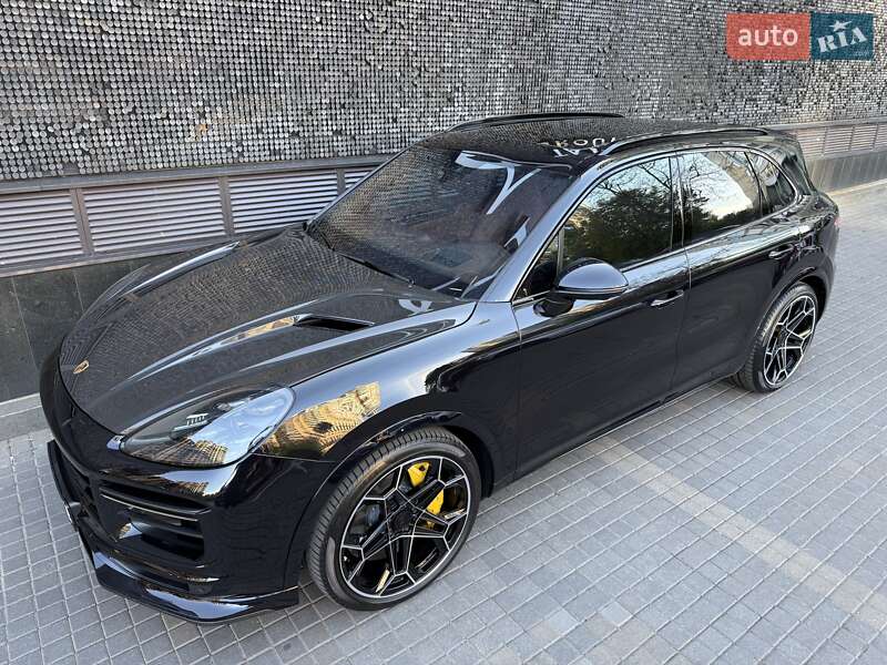 Позашляховик / Кросовер Porsche Cayenne 2018 в Києві