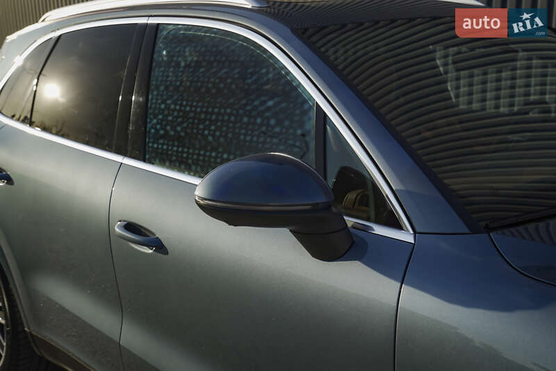 Внедорожник / Кроссовер Porsche Cayenne 2019 в Харькове