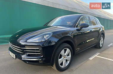 Позашляховик / Кросовер Porsche Cayenne 2018 в 