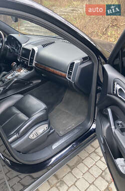 Позашляховик / Кросовер Porsche Cayenne 2010 в 