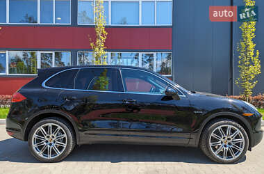 Позашляховик / Кросовер Porsche Cayenne 2014 в 