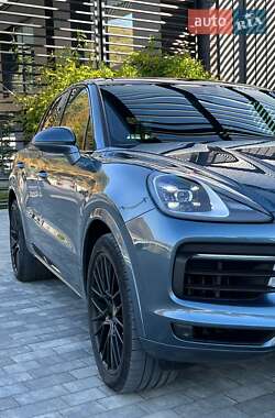 Позашляховик / Кросовер Porsche Cayenne 2017 в 