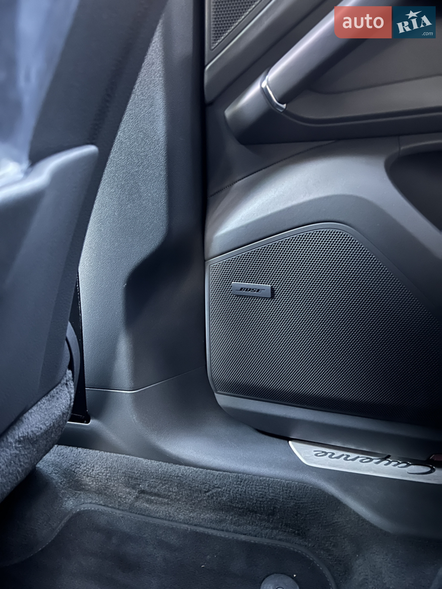 2017 Porsche Cayenne - мініатюра 35