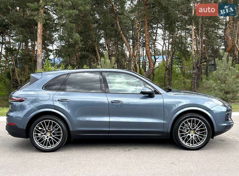 Внедорожник / Кроссовер Porsche Cayenne 2018 в Киеве