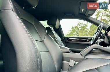 Внедорожник / Кроссовер Porsche Cayenne 2018 в 