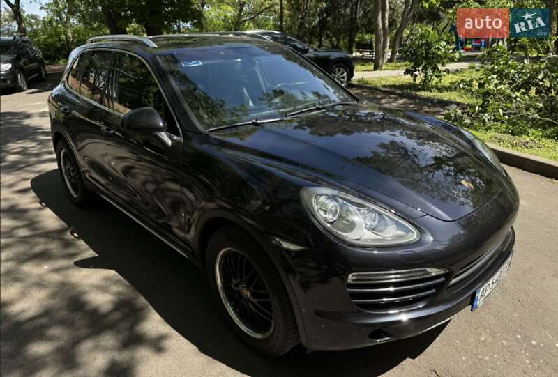 Позашляховик / Кросовер Porsche Cayenne 2010 в Одесі