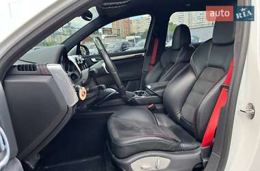 Внедорожник / Кроссовер Porsche Cayenne 2013 в 