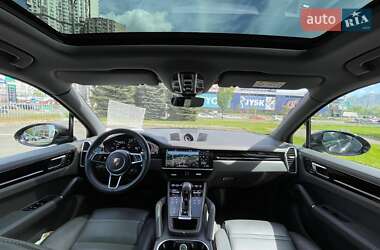 Позашляховик / Кросовер Porsche Cayenne 2019 в 