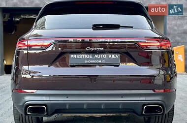 Позашляховик / Кросовер Porsche Cayenne 2018 в 