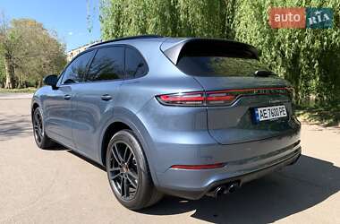 Внедорожник / Кроссовер Porsche Cayenne 2019 в 