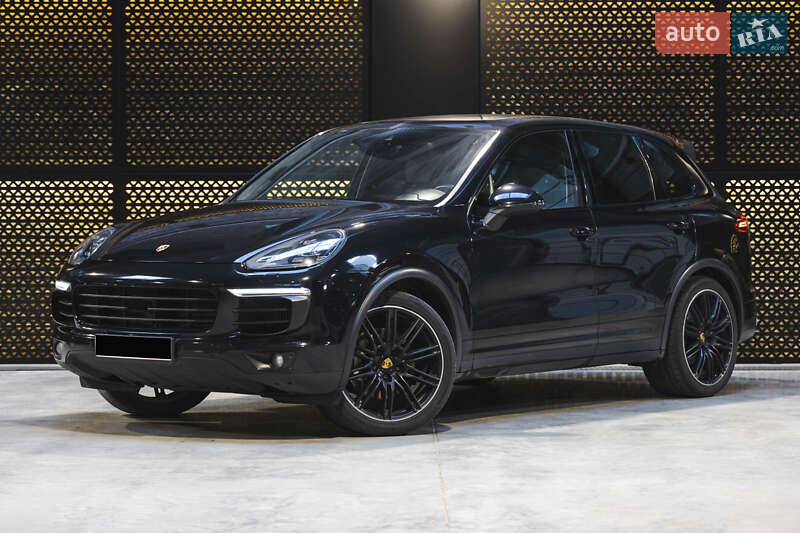 Внедорожник / Кроссовер Porsche Cayenne 2014 в Луцке