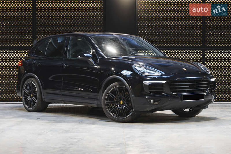 Позашляховик / Кросовер Porsche Cayenne 2014 в 