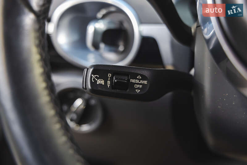 Внедорожник / Кроссовер Porsche Cayenne 2014 в Луцке
