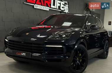 Позашляховик / Кросовер Porsche Cayenne 2019 в 