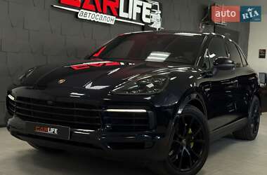 Позашляховик / Кросовер Porsche Cayenne 2019 в 