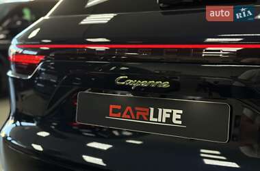 Позашляховик / Кросовер Porsche Cayenne 2019 в 