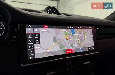 Позашляховик / Кросовер Porsche Cayenne 2019 в 