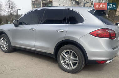 Внедорожник / Кроссовер Porsche Cayenne 2013 в 