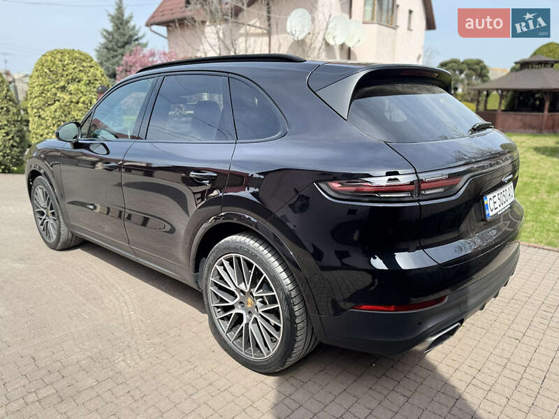 Внедорожник / Кроссовер Porsche Cayenne 2018 в Черновцах