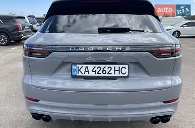 Внедорожник / Кроссовер Porsche Cayenne 2019 в 
