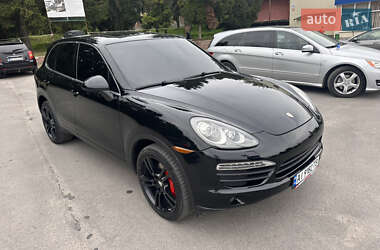 Внедорожник / Кроссовер Porsche Cayenne 2010 в 