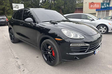 Внедорожник / Кроссовер Porsche Cayenne 2010 в 